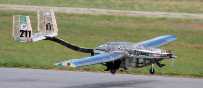 Avião da EAST 2017.