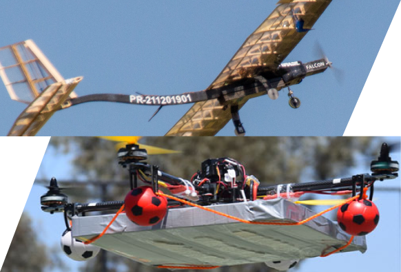 Avião da AeroRio em voo e Drone voando com uma caixa.