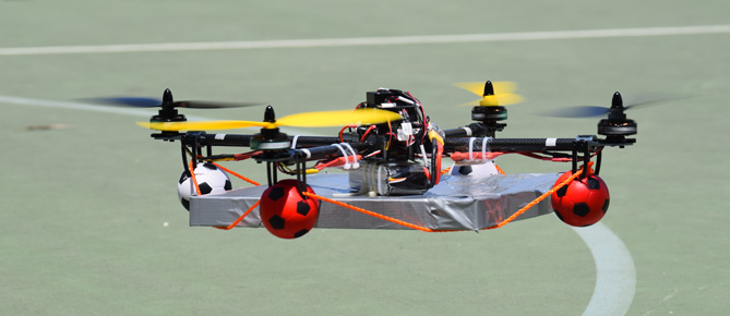 Drone Silent MAV de 2018 voando.